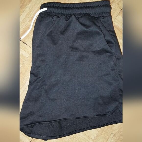 Super cute solid drawstring shorts sz XL - Picture 3 of 5